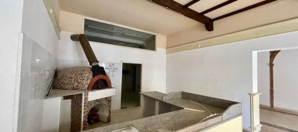 100m² Commercial property in Follonica, Italy No. 45147 2