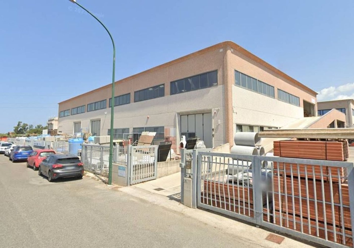  عقار تجاري في Campiglia Marittima, Italy 580متر مربع رقم 370897