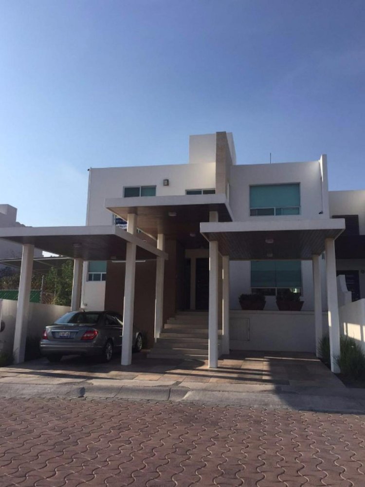 3 bedrooms House in Queretaro, Mexico No. 190141