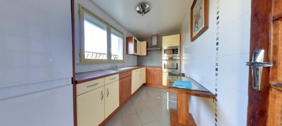 2 bedrooms House in Roissy-en-Brie, France No. 118109 4