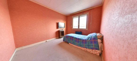 2 bedrooms House in Roissy-en-Brie, France No. 118109 5