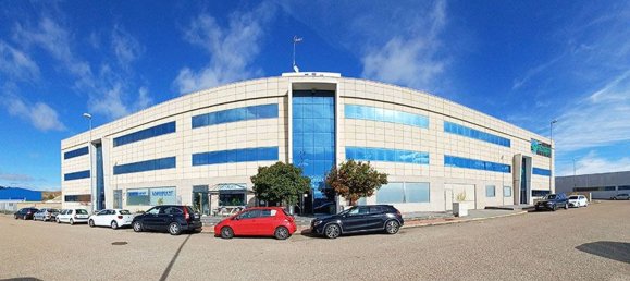 387m² Office in Zaratan, Spain No. 18152 4