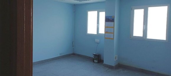 387m² Office in Zaratan, Spain No. 18152 9