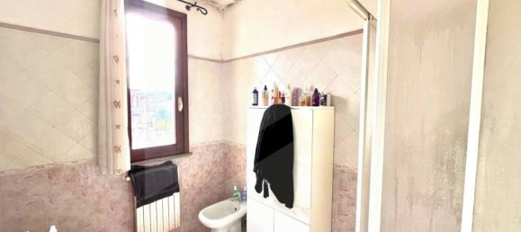 3 rooms Duplex in Ponsacco, Italy No. 20237 10
