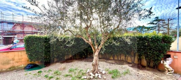 3 rooms Duplex in Ponsacco, Italy No. 20237 14