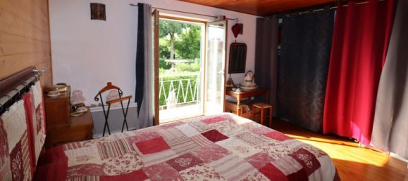 2 chambres Maison de ville à La Truchère, France No. 315343 5