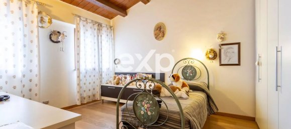5 rooms Apartment in Colli al Metauro, Italy No. 289765 10