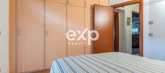 5 rooms Apartment in Colli al Metauro, Italy No. 289765 15