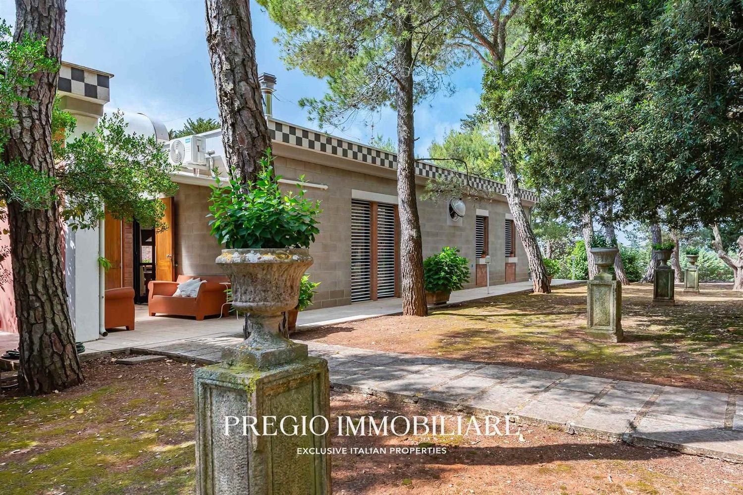 5-Zimmer Villa in Fasano, Italy, Nr. 259011