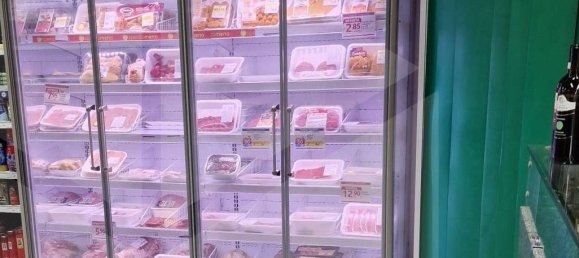 4-salle Propriété commerciale à Pontedera, Italy No. 24190 8