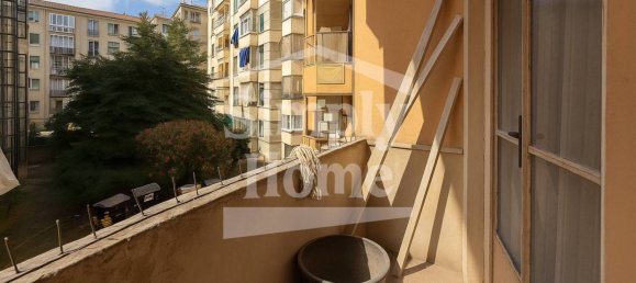 2 bedrooms Apartment in Turin, Italy No. 274812 16