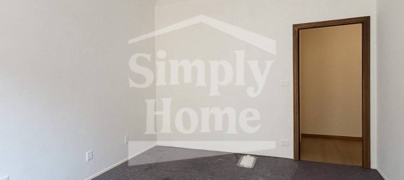 2 bedrooms Apartment in Turin, Italy No. 274812 11