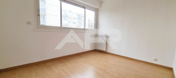 2 bedrooms Apartment in Chatou, France No. 174771 4