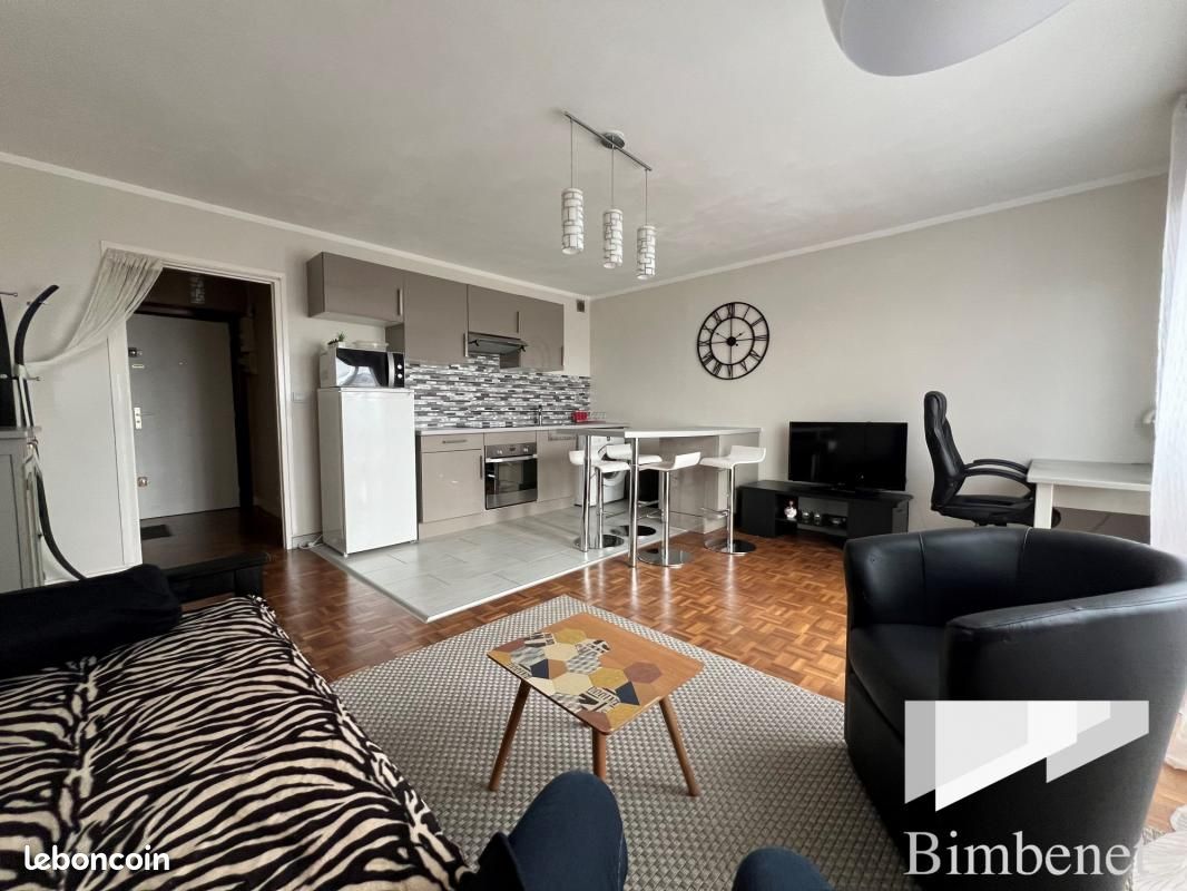 Estudio en Orleans, France No. 93903