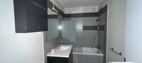 Estudio en Orleans, France No. 93903 6