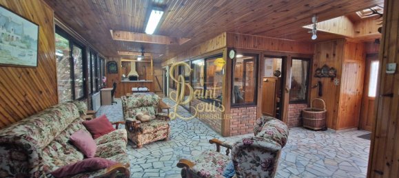 2 bedrooms House in Tavant, France No. 74350 3