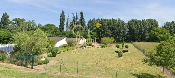 2 bedrooms House in Tavant, France No. 74350 19