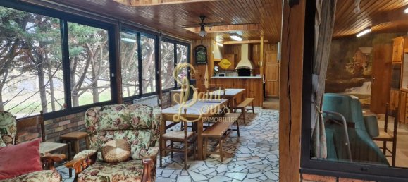 2 bedrooms House in Tavant, France No. 74350 4