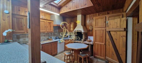 2 bedrooms House in Tavant, France No. 74350 5