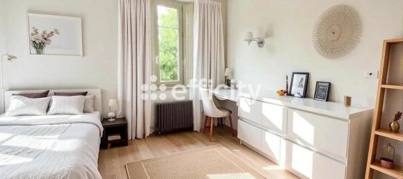 5 bedrooms House in Nantes, France No. 339882 9