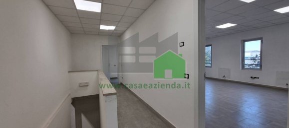 2غرفة مستودع في Pessano con Bornago, Italy رقم 81060 26