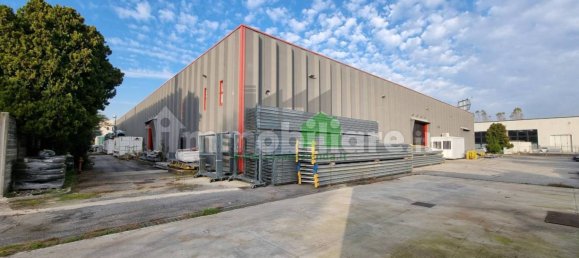 2غرفة مستودع في Pessano con Bornago, Italy رقم 81060 3