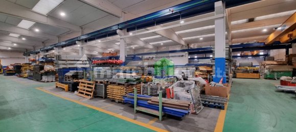 2غرفة مستودع في Pessano con Bornago, Italy رقم 81060 14