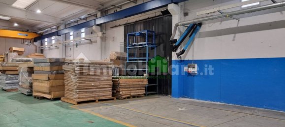 2غرفة مستودع في Pessano con Bornago, Italy رقم 81060 12