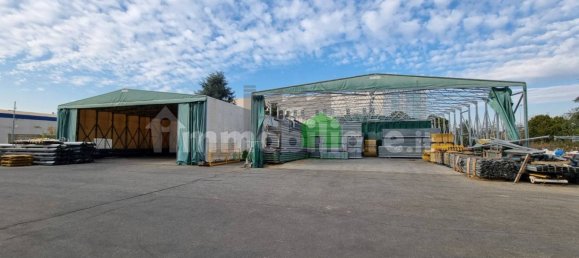 2غرفة مستودع في Pessano con Bornago, Italy رقم 81060 8