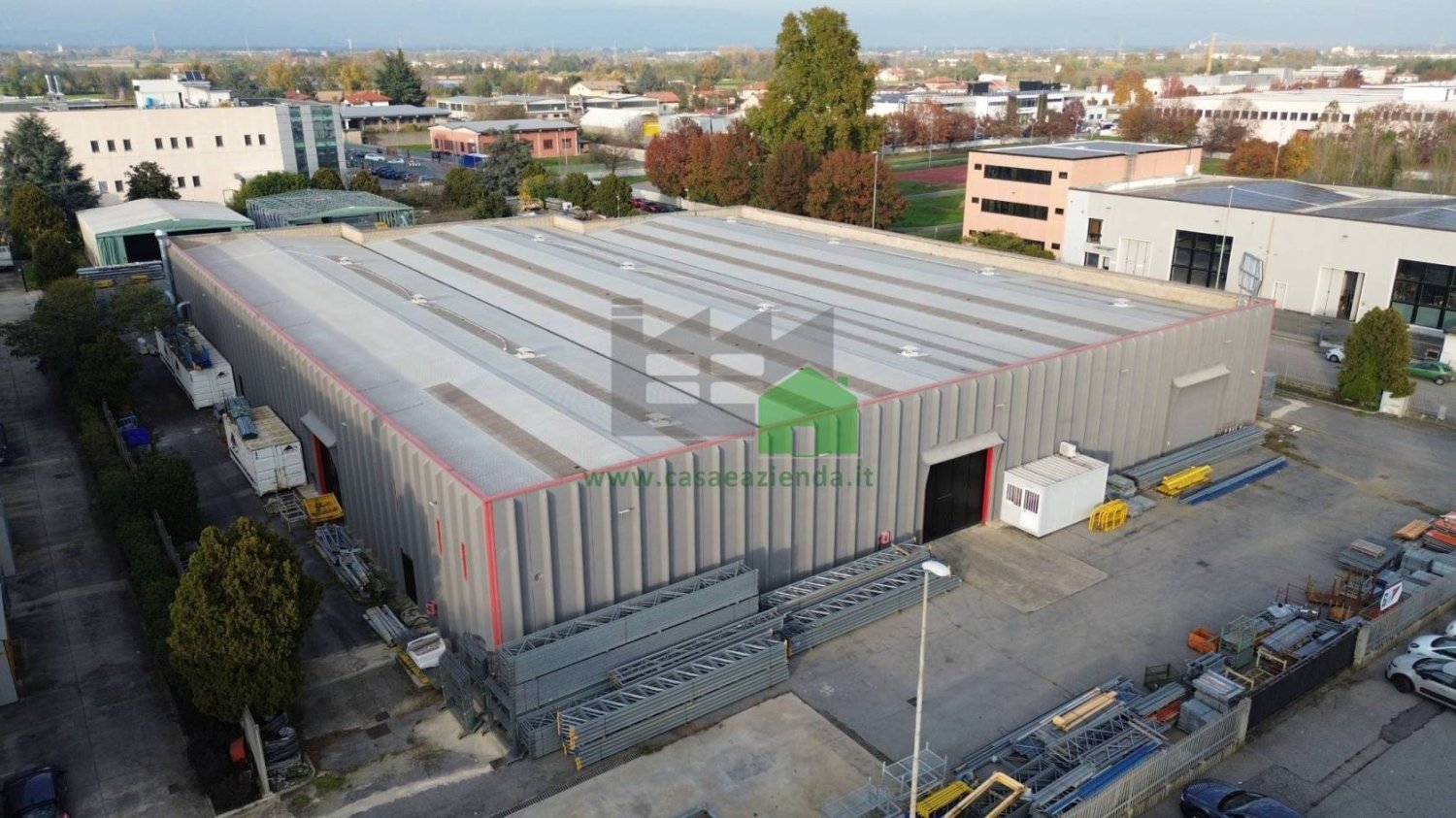 2غرفة مستودع في Pessano con Bornago, Italy رقم 81060