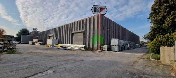 2غرفة مستودع في Pessano con Bornago, Italy رقم 81060 2