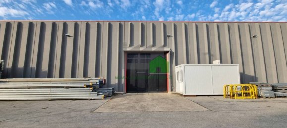 2غرفة مستودع في Pessano con Bornago, Italy رقم 81060 4