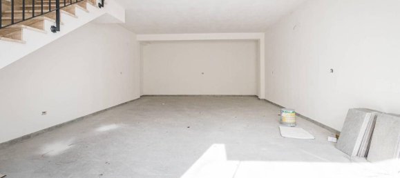 Casa de 3 habitaciónes en Guidonia Montecelio, Italy No. 19305 27