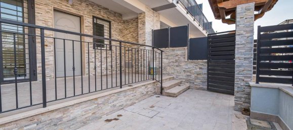 Casa de 3 habitaciónes en Guidonia Montecelio, Italy No. 19305 2