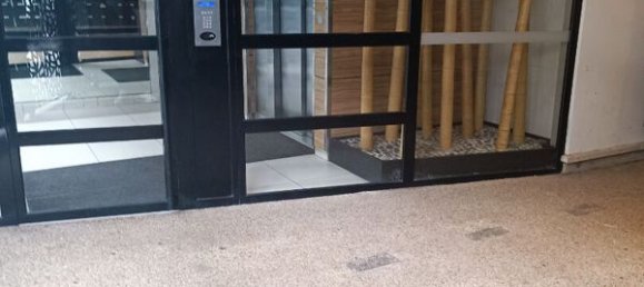 Квартира с 2 спальнями в Бобиньи, Франция № 176096 2