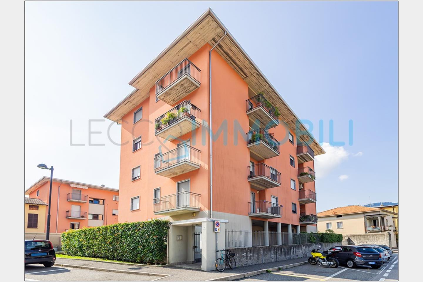 3 Schlafzimmer Wohnung in Calolziocorte, Italy, Nr. 312971