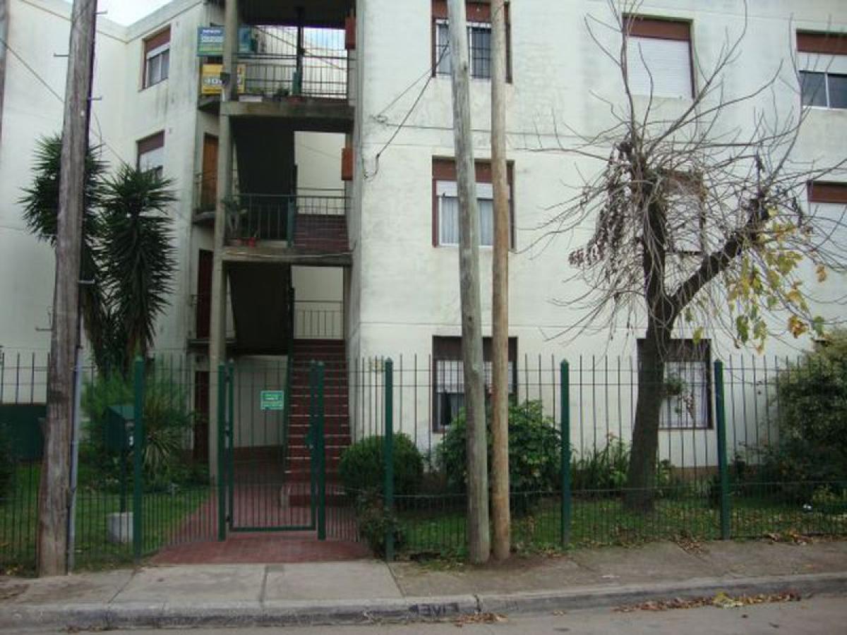 3 bedrooms Apartment in Buenos Aires, Argentina No. 101518