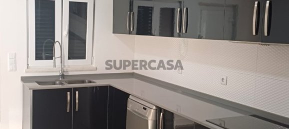 4 bedrooms House in Montijo, Portugal No. 161990 8