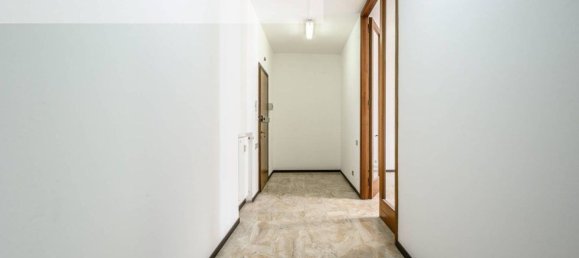 4-salle Appartement à Sassuolo, Italy No. 295667 4