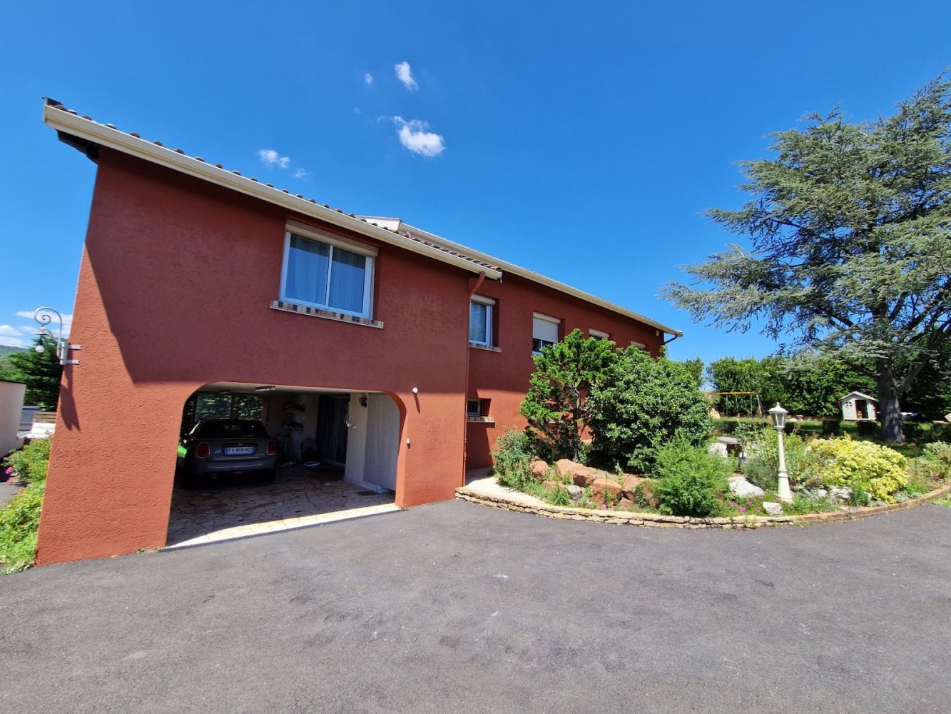 4 bedrooms House in Sainte-Consorce, France No. 199240