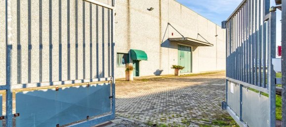 Entrepôt à Gravellona Lomellina, Italy 6552m² No. 87339 13