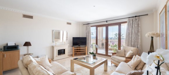 2 chambres Appartement à Estepona, Spain No. 138505 4
