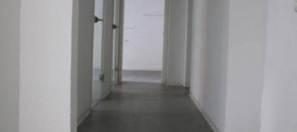 Коммерческая недвижимость с 5 комнатами в Нюрнберг, Германия № 137348 10