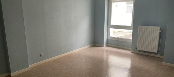 3 bedrooms Apartment in Chalons-en-Champagne, France No. 63617 10