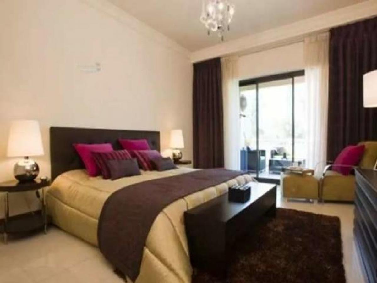 Casa de 2 dormitorios en Noida, India No. 22421