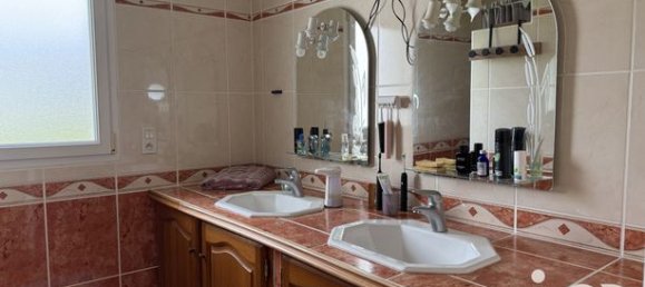 4 Schlafzimmer Haus in Deux-Sevres, France, Nr. 300728 9