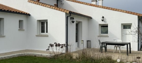 4 Schlafzimmer Haus in Deux-Sevres, France, Nr. 300728 2