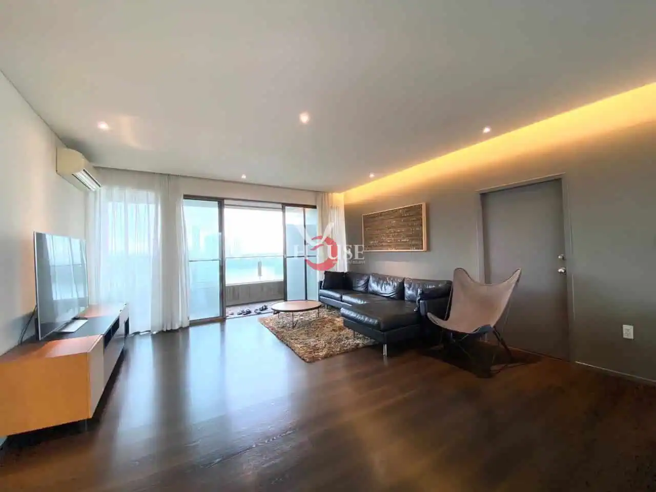 3 bedrooms Apartment in District 7, Vietnam No. 19810