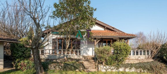 5 bedrooms House in Claix, France No. 201597 2