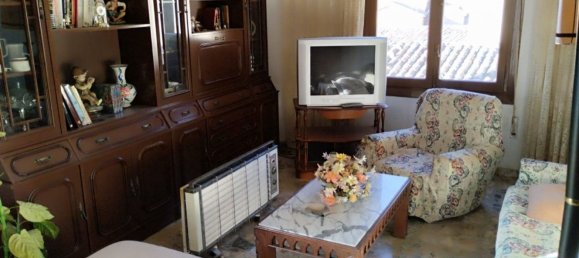 3 bedrooms House in Zaragoza, Spain No. 65988 2